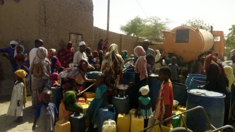 de l'eau pour Abéché