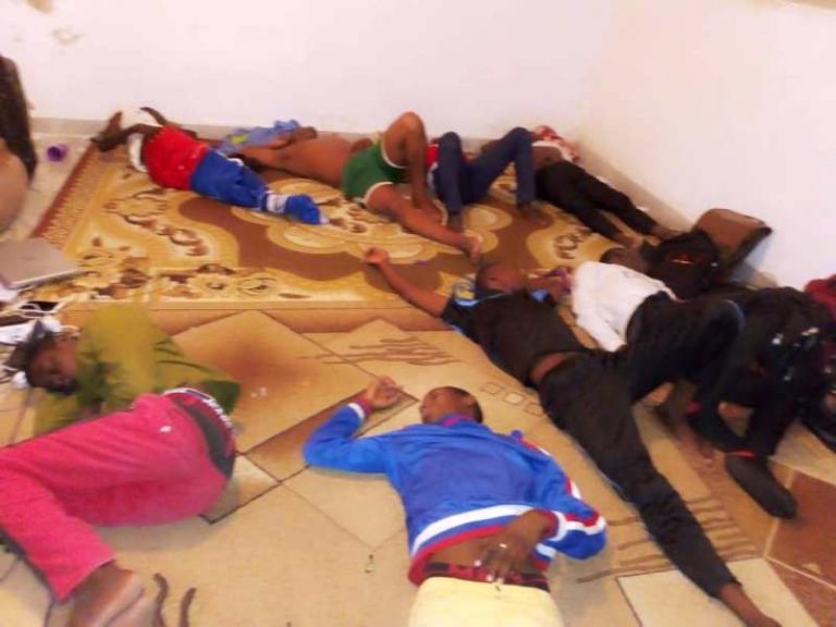 etudiants_nigeriens_ambassade_Dakar