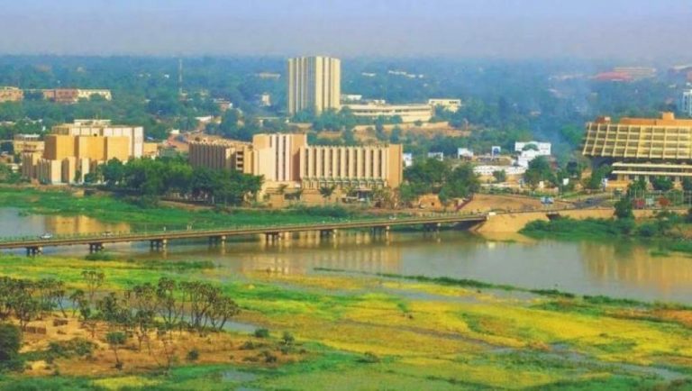 1024px-niamey_harobanda_0