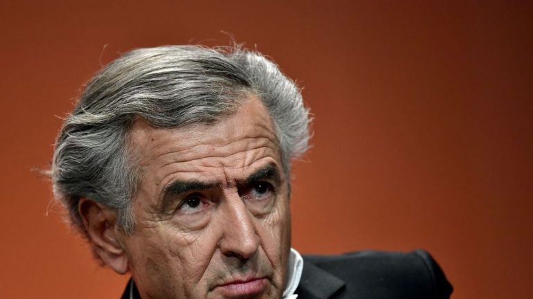 le-philosophe-francais-bernard-henri-levy-le-5-mai-2017-a-paris_5876867