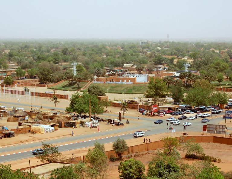 Niamey_from_grand_mosque_theatre_2006