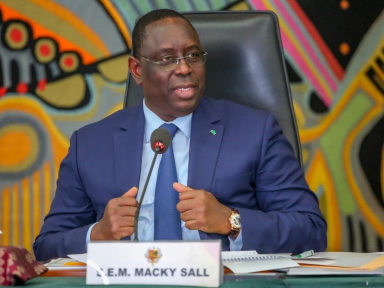 Macky-Sall-au-Palais-1