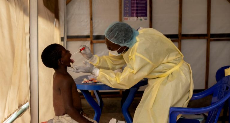 bce89b5_2024-08-08t154051z-768059298-rc2yx8adf689-rtrmadp-3-health-mpox-africa-1