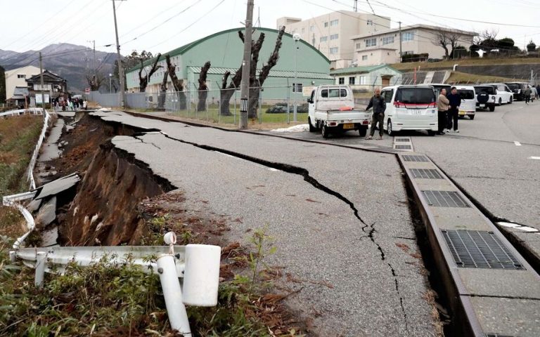 TOPSHOT-JAPAN-EARTHQUAKE