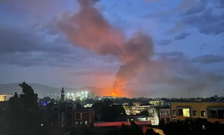 Burundi-incendie-dans-un-arsenal-militaire-a-Bujumbura-3-780x470